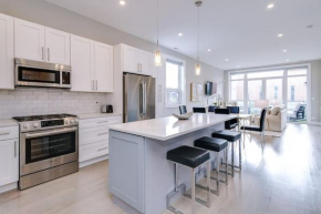 Stunning Condo #2 - Downtown River North